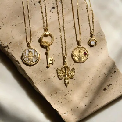 Vintage Design Electroplating Copper Craft Gold Jewelry Accessories Key Snake Shape Pendant for Necklace Making