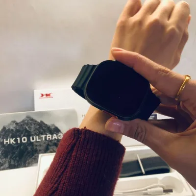 New Design Factory Price Support the Bracelet to Connect with TWS Earbuds AI Multilingual GPS 4g Smart Watch