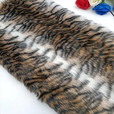 Wholesale 2cm Short Pile Artificial Tiger Pattern Fur Animal Print Faux Fur Fabric for Costumes Toys Crafts Garment
