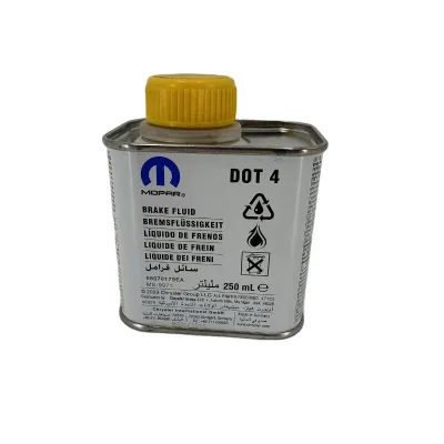 Cross-border Supply Engine Parts Car Brake Fluid DOT4 68078179EA for J-eep D-odge Chrysler