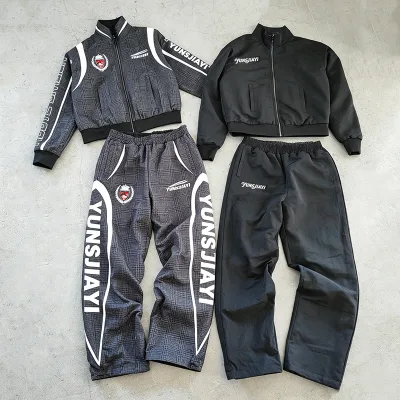 Ropa Y2k Hombre Custom Breathable Zip up Sports Baggy Jogging Suits Stripe Reflective Windbreaker Nylon Tracksuit Set for Men