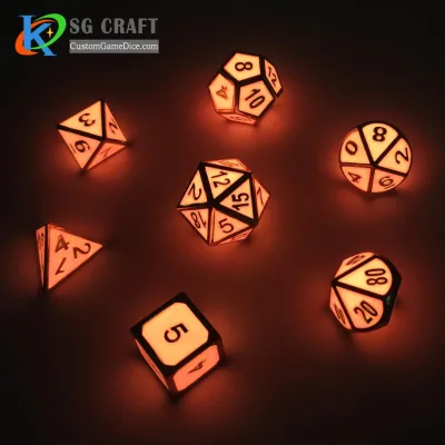 Personalized Factory Price Shining Fluorescent Zinc Alloy Dragon Glow in the Dark Metal Dice Set