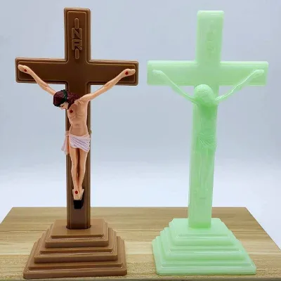 Luminous PVC Plastic Crucifix Tabletop Statue Glow in Dark Jesus Cross Religious Desktop Altar Decor Figurine Wholesale