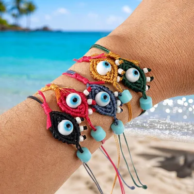 The Devil's Eye Bracelet Jewelry Green Pine Bead Woven Bracelet Selling Well on Instagram