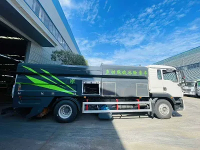 New Ice-breaking and Snow-removing Truck Manual 4x2 Diesel Snow Removal Truck Emergency Vehicle Euro 3 Emission Standard Sale