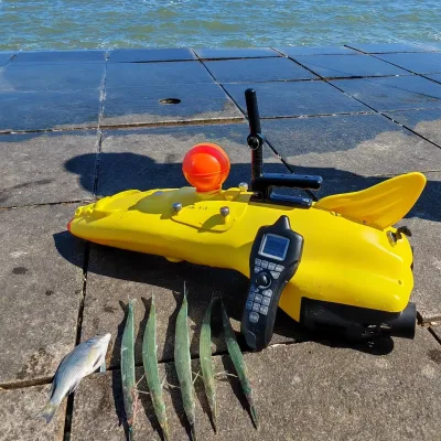 Powerful and Low-Noise IP67 Waterproof Rating Auto Forward Mode Self-Righting Design Yellow N8 Sea Fishing Boat