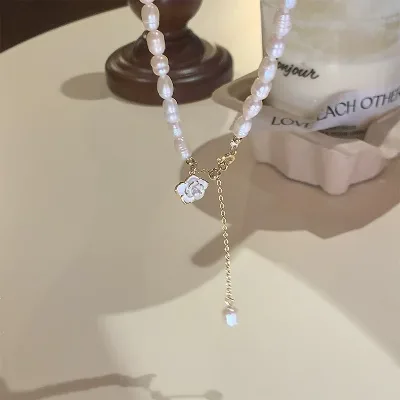 2024 Popular Silver Necklace with Silver Cross Pendant, Unique Design and Elegant Delicacy