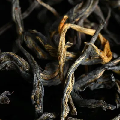 Chinese Premium Yunnan Black Tea Leaves Private Label Pyramid Tea Bag Customized Package