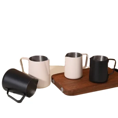 600ML Milk Frothing Pitcher Milk Frother Cup Espresso Steaming Pitcher Stainless Steel Milk Frother Cup Barista Latte Art Jug