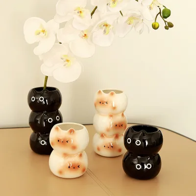 Luxury Cute Creative White Black Cat High-end Porcelain Artificial Flower Vase Ornament for Home Living Room Decoration