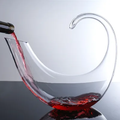 Lead-Free Transparent Crystal Unique Scorpio Shape Wine Decanter Hand Blown Creative Wine Whiskey Decanter for Home