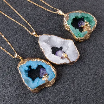 Wholesale Cheap High Quality Gemstone Agate Crystal Cave Crystal Pendant