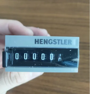 Hengstler 0464165 Copper & Plastic Universal Motor Impulse Counter for Industrial Equipment
