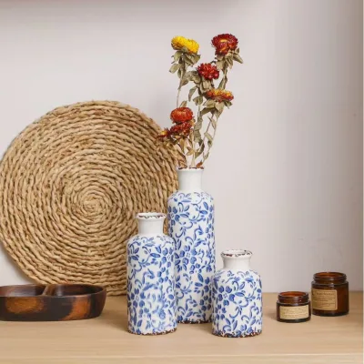 Modern Blue Porcelain Ceramic Tabletop Vase with Ice-Crack Pattern for Dry Flower Arrangement