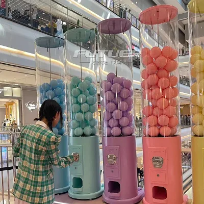 Capsule & Gumball Vending Machine for Game Centers Coin-operated 1 Year Warranty Metal Construction >6 Years Old