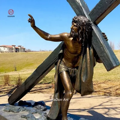 Church Decor Bronze Jesus Carrying the Cross Religious Sculpture