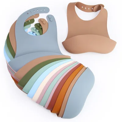 Customizable Logo Pattern Baby Feeding Supplie Gift Set Reusable Waterproof Training Bib Baby Silicone Bibs
