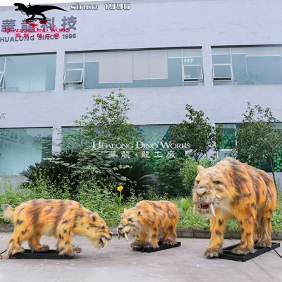 Garden Decorative Animal Statues Giant Robotic Smilodon Animal Model
