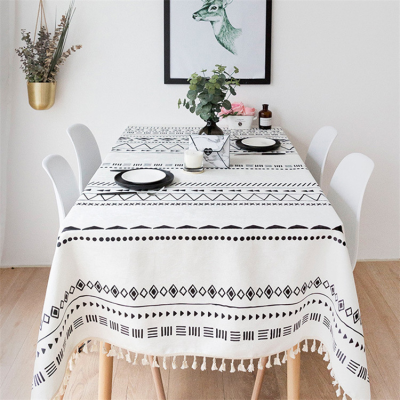Bohemian Style Tassels Cotton Linen Rectangle Table Cloth Custom Home Textile Elegant Printed Table Cloth Linen