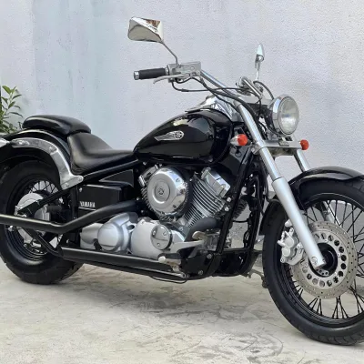 Second-hand Yamahaha Racing Star Motorcycle with 400cc Engine, Powerful and Dynamic.