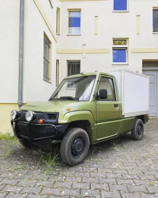Low Speed Vehicles Eec Certified Electric Truck Pickup/van Tricycle Refrigerated Food Truck Cars Automatic Small Trucks