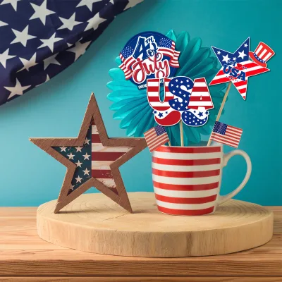 American Independence Day Party Decorations Flag-Emblazoned Vase with Statue of Liberty Plaque for National Day Celebrations