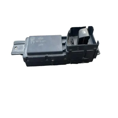 Classic High Quality Quattroporte M139 Right Front Door Door Glass Lifter Switch Door Panel Module Computer for Maserati