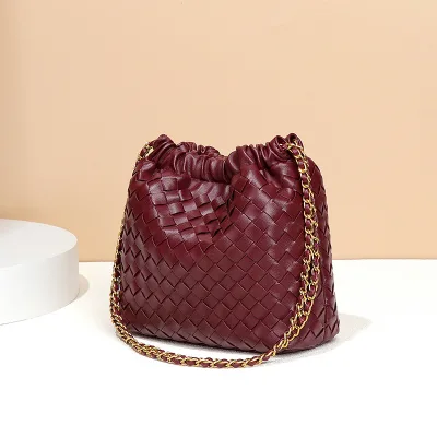 New Style Elegant Woven PU Small Trendy All-Match Single-Shoulder Crossbody Underarm Bag with Chain Design Fresh Fashionable