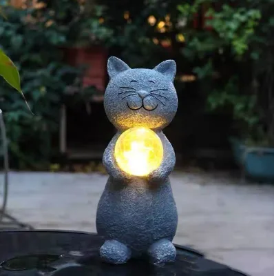 Adorable Cat Garden Statue with Solar Crackle Glass Ball Outdoor Display a Lovely Gift for cat Lovers and Garden Enthusiasts