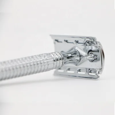 Wholesale Price Double Edge Blade Safety Razor with Mental Handle Classic Razor Head and Stainless Steel Blade