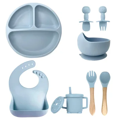 Wholesale 10 Soft Silicone Baby Feeding Equipment Set Spoon Fork Printed Pattern Comfortable Training Tray New Baby