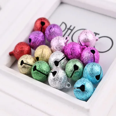 Plated Metal Jingle Bells 3cm Decorative Christmas Tree Decoration for Holiday Celebrations Crafted for Xmas Celebrations