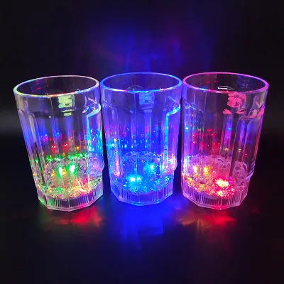 17 Oz LED Light up Beer Mug 480ML LED Light Cup Liquid Activated LED Flashing Cup Color Changing LED Plastic Beer Glass Cup