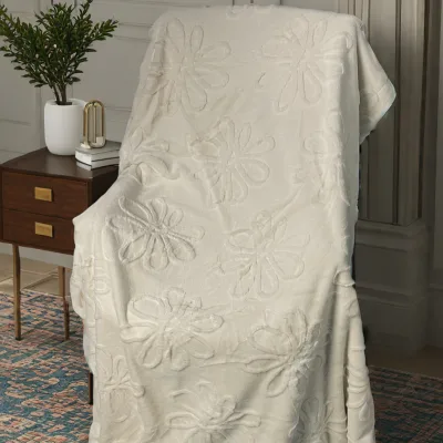 Luxurious Chiffon Jacquard Plush Throw Blanket Soft and Cozy Flannel Shawl All-Season Decorative for Couch and Bed