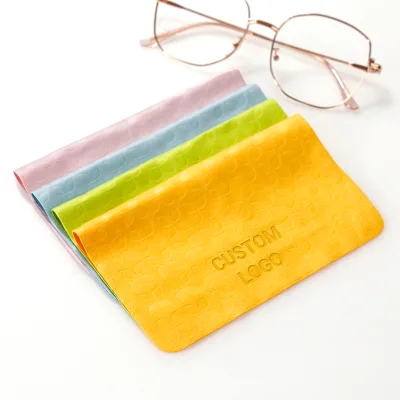 Private Label Four-leaf Clover Design Soft Microfiber Washable Optical Glasses Cleaning Cloth Screen Use Wiping Towel