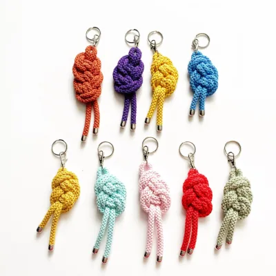 New 2026 Paracord Adjustable Comfortable Luxury Promotional Gift Pendant Key Chain Colorful Macrame Lanyard Jewelry Thermal