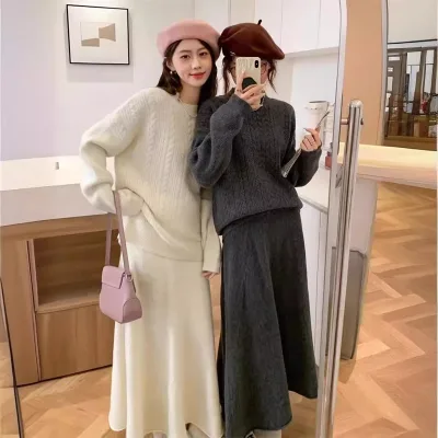 2026 Autumn Winter New Korean Edition Solid Anti-Pilling Knitted Polyester/Nylon Midi ELEGANT Regular Fit Sweater Half Skirt Set