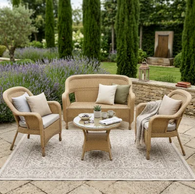 Guangdong BSCI Certificated Factory 4-Piece Natural Hand-Woven Rattan Patio Conversation Set with Round Glass Top Coffee Table