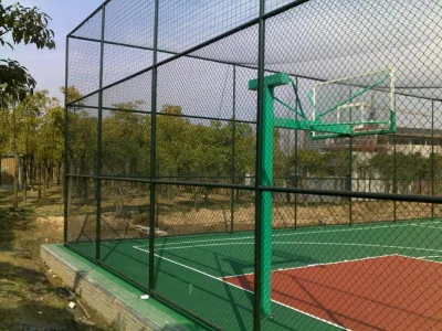 Anti Rust Green Coated Sports Field Fence Outdoor Football Playground Protective Boundary Mesh Fence