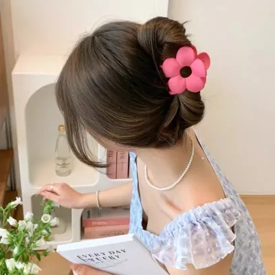 Hot Sale Korean Summer Woman Girls Cute Hairpins Daily Bridal Hair Accessories Plastic Colorful Fashion Flower Claw Hair Clip