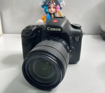 Secondhand Hot Selling Camera Kit 7D with 18-135mm Lens APS-C Sensor Camera