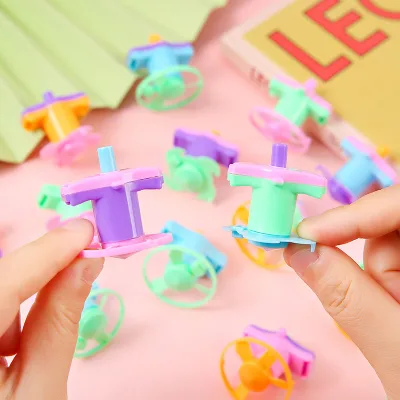 Spinners Cheap Plastic Toys Wholesale 50mm 2 Inch Capsule Toys Small Spinner Top for Kids in Vending Machines