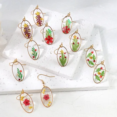 Trendy Oval Stainless Steel Dried Flower Resin Bohemian Style Stud Earrings Christmas Snowflake Design Women Holiday Party