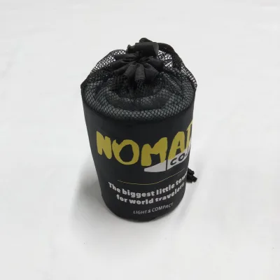 Light Portable Microfiber Sports Towel With Zip Pocket