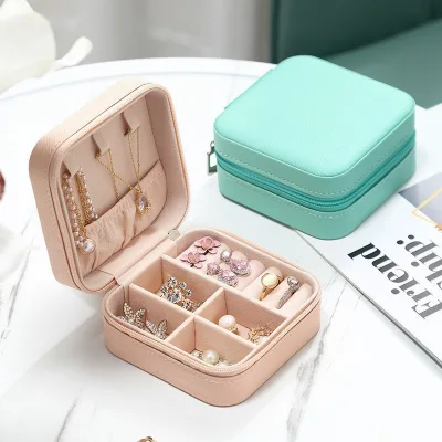 Minimalist Portable Retro Compact Jewelry Box Square Pattern Travel Jewelry Storage Bag for Earrings Necklace Mini Retro Style