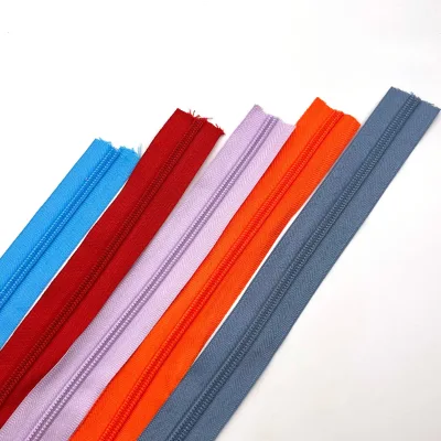 Factory Direct Supply PVC Eco-Friendly Two-way Separator Zipper Strips for Luggage & Garment