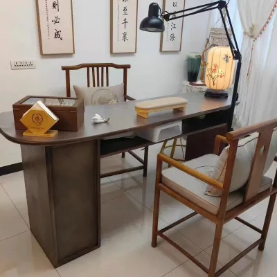 Solid Wood Nail Table, Simple Nail Table, Elevated Nail Table
