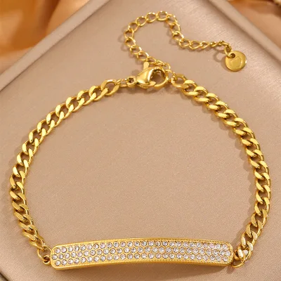 Fashion Women's Cuban Chain Pendant Star Bracelet Minimalist Luxury Style Stainless Steel Bracelet Factory Wholesale