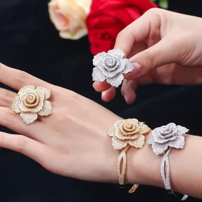 2025 Last Design of Zircon Stone Bangle and Ring Set Jewelry