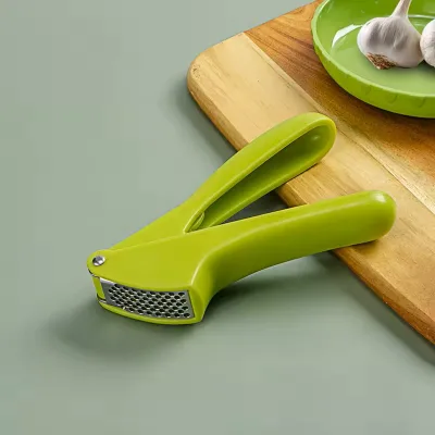 Stainless Steel Kitchen Masher Garlic Puree ABS Garlic Press Manual PP Plastic Garlic Press That Saves Time and Effort